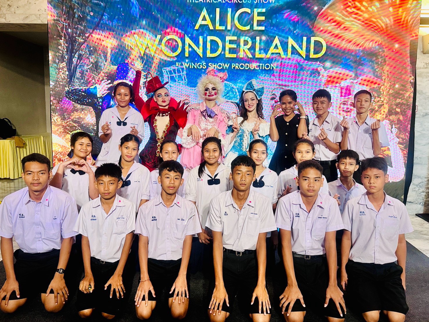 8. นักเรียนวัดศรีสุทธาราม 2
